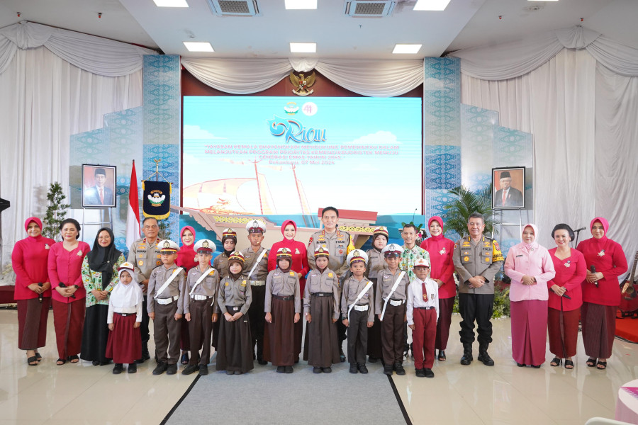 Yayasan Kemala Bhayangkari Polda Riau Gelar Syukuran HUT ke-44 dan Dukung Program Generasi Emas 2045