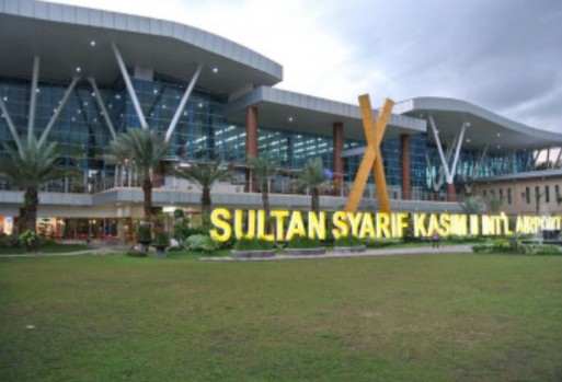 Maret, 12 Wisatawan Mancanegara Masuk Riau Lewat Bandara SSK II dan Pelabuhan Dumai