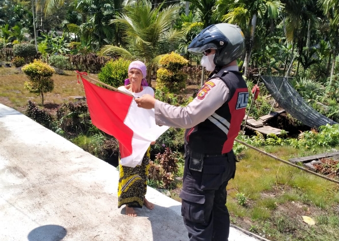 Sambut HUT RI ke-77, Polsek Rangsang Himbau Masyarakat Segera Pasang Bendera Merah Putih