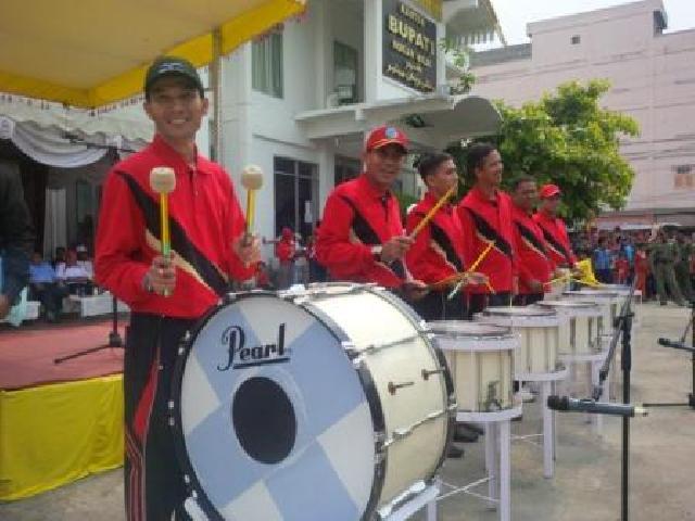 Pemkab Rohil Adakan Festival Drum Band Berlangsung Meriah