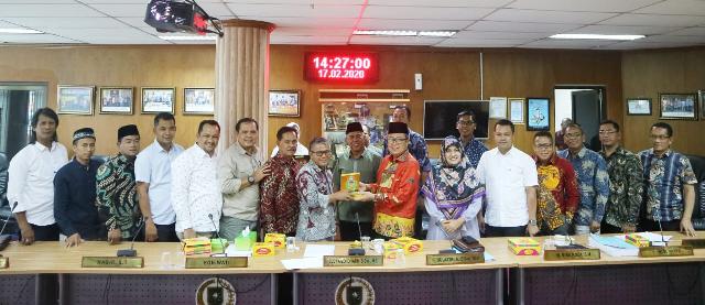Banggar DPRD Meranti Kunker ke DPRD Provinsi Riau