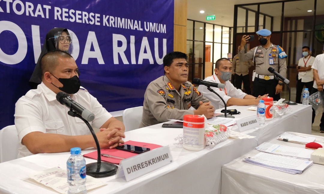 Polda Riau Ungkap Kasus Penggelapan Yang Rugikan Pengusaha Sembako senilai Rp3,7 Milyar