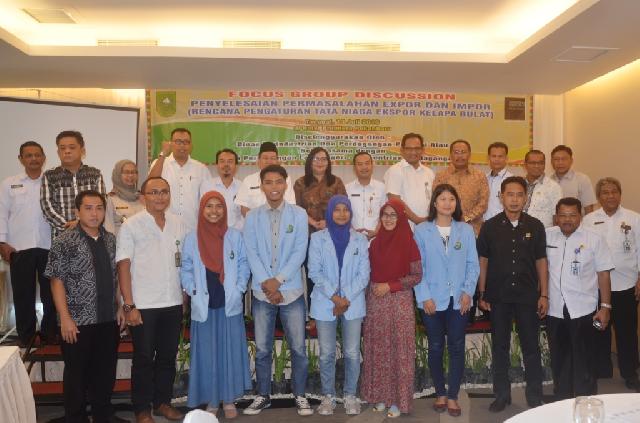 Wakili Bupati, Asisten II Setda Inhil Hadiri Pelaksanaan Focus Group Discussion di Pekanbaru