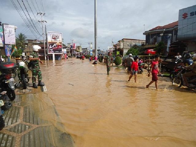 Koramil Rambah Pantau Langsung Lokasi Banjir