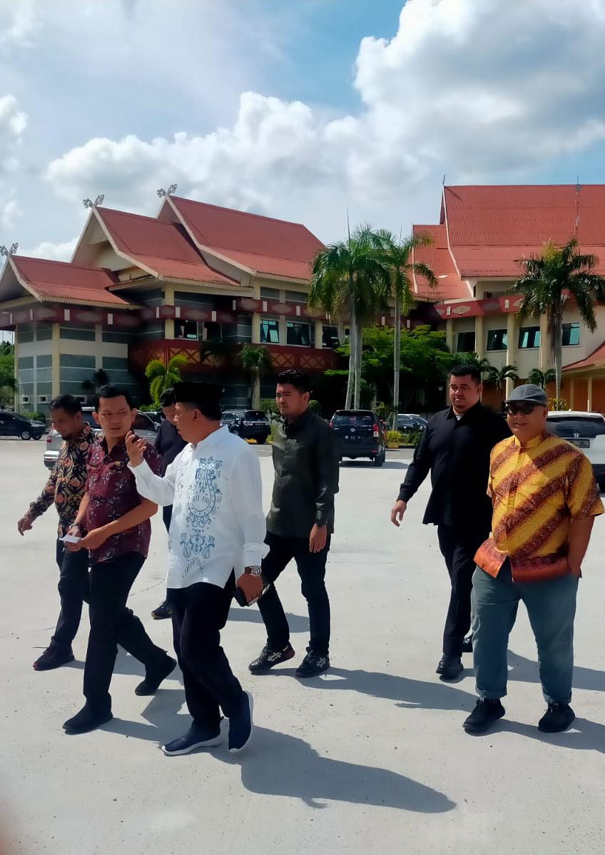 Gagal Jalankan Tugasnya, Humas DPRD Riau Diminta Belajar Lagi