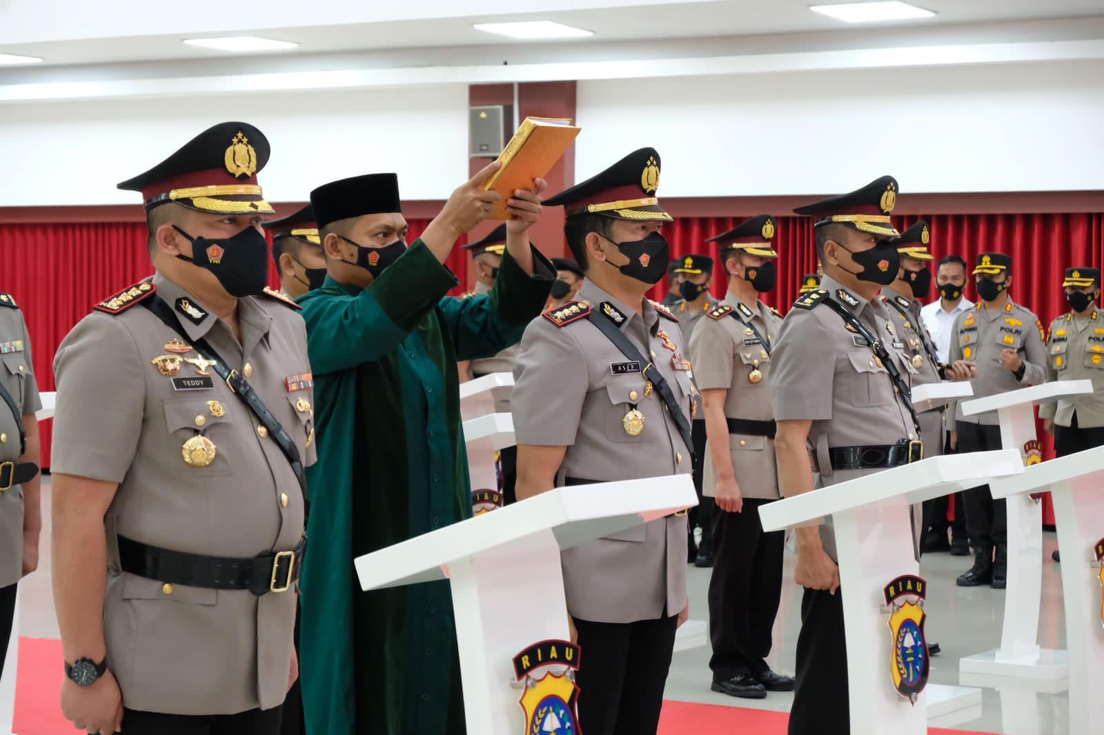 Pimpin Serah Terima Jabatan,Kapolda Riau Irjen Moh Iqbal Tekankan Jaga Marwah Kepolisian