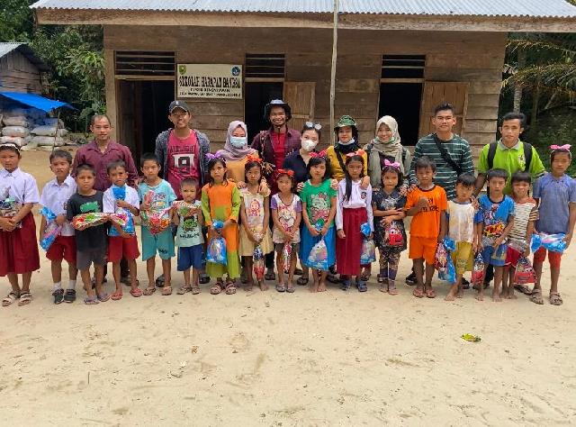 AMI Goes To Rantau Langsat, Sekjen AMI Berharap Pendidikan di Desa Rantau Langsat Lebih Diperhatikan