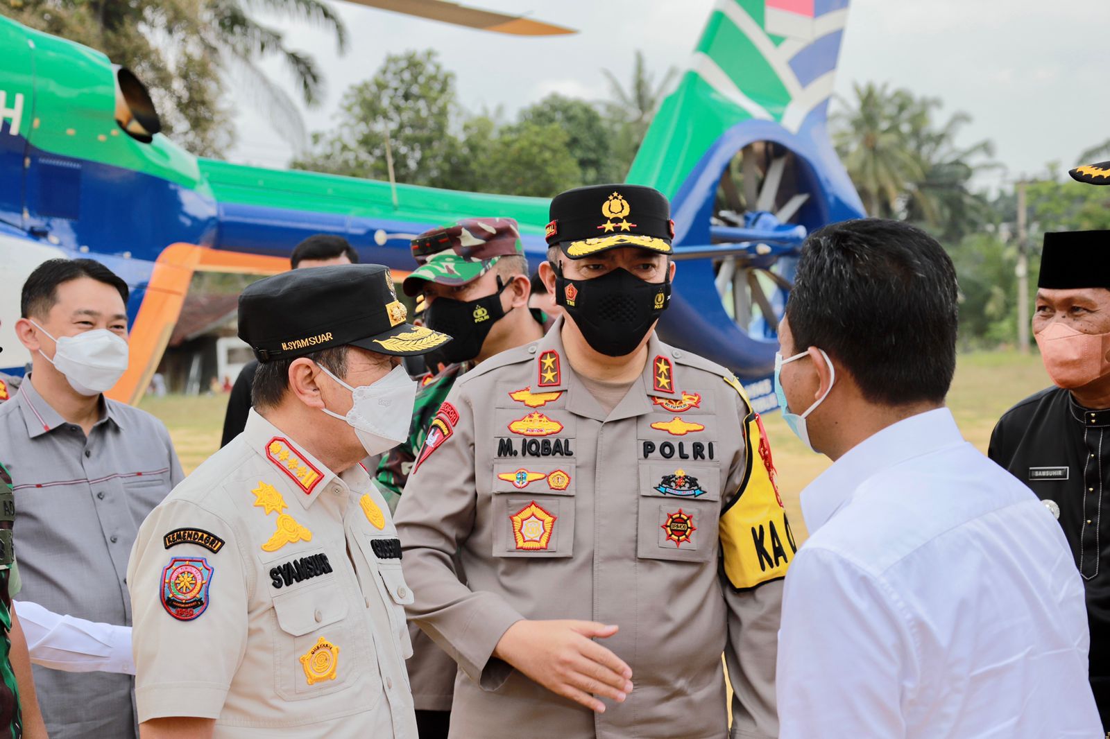 Bersama Forkopimda Kapolda Riau Tinjau Pos Pelayanan Terpadu di Rohil
