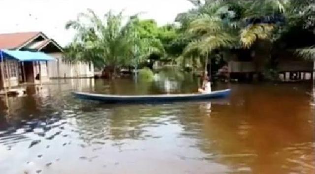 BPBD-Damkar Pelalawan Mulai Mengatisipasi Titik Rawan Banjir 