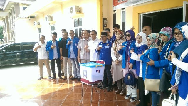 PAN Daftar Perdana Bacaleg di KPU Meranti, Fauzi Hasan Harapkan Pemenang Kursi di DPRD Meranti