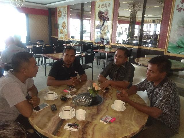 Anggota DPRD Kabupaten Kepulauan Meranti Cofe Morning Bersama Yayasan Putra Meranti Dan PWRI-B