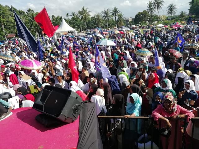 Lima Ribu Massa Pendukung Jokowi - Maruf Mulai Putihkan Rohul