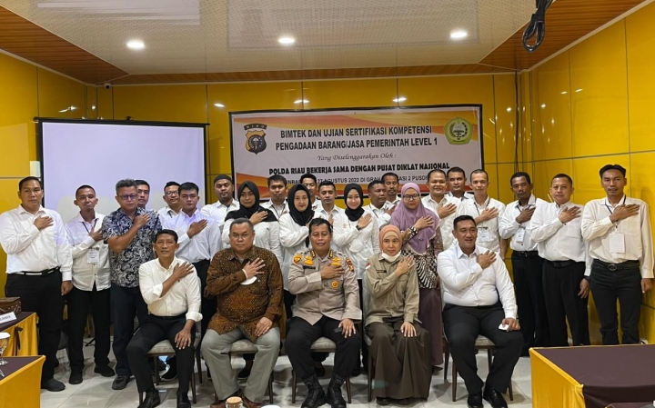Tingkatkan Kualitas Pengadaan, Polda Riau Kirim Peserta Uji Sertifikasi Pengadaan Barang dan Jasa Pusdiklat Nasional