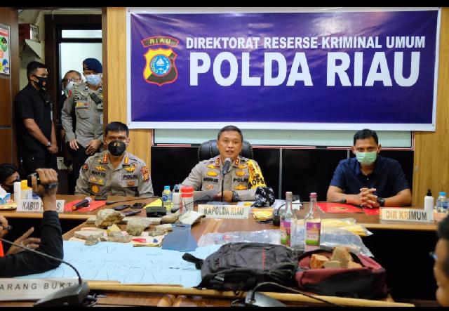 Polda Riau Ungkap Pelaku Tindak Pidana Secara Bersama Melakukan Kekerasan Orang Barang Dan Pejabat Menjalankan Tugas