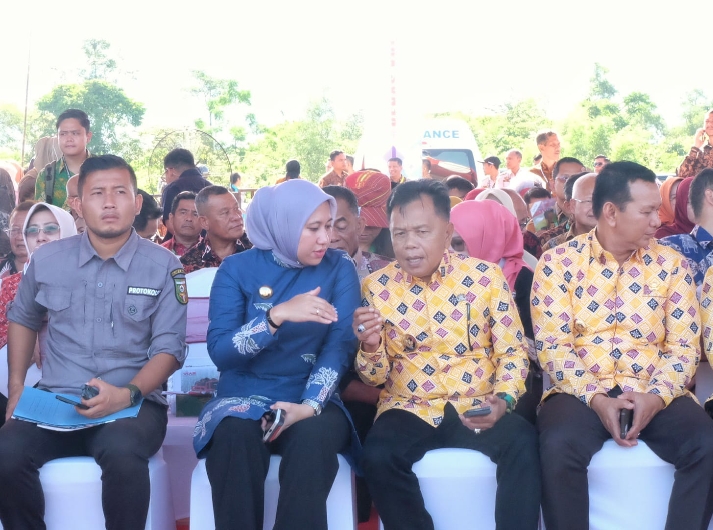 Plt Bupati H Asmar Hadiri Penas Tani Nelayan di Padang
